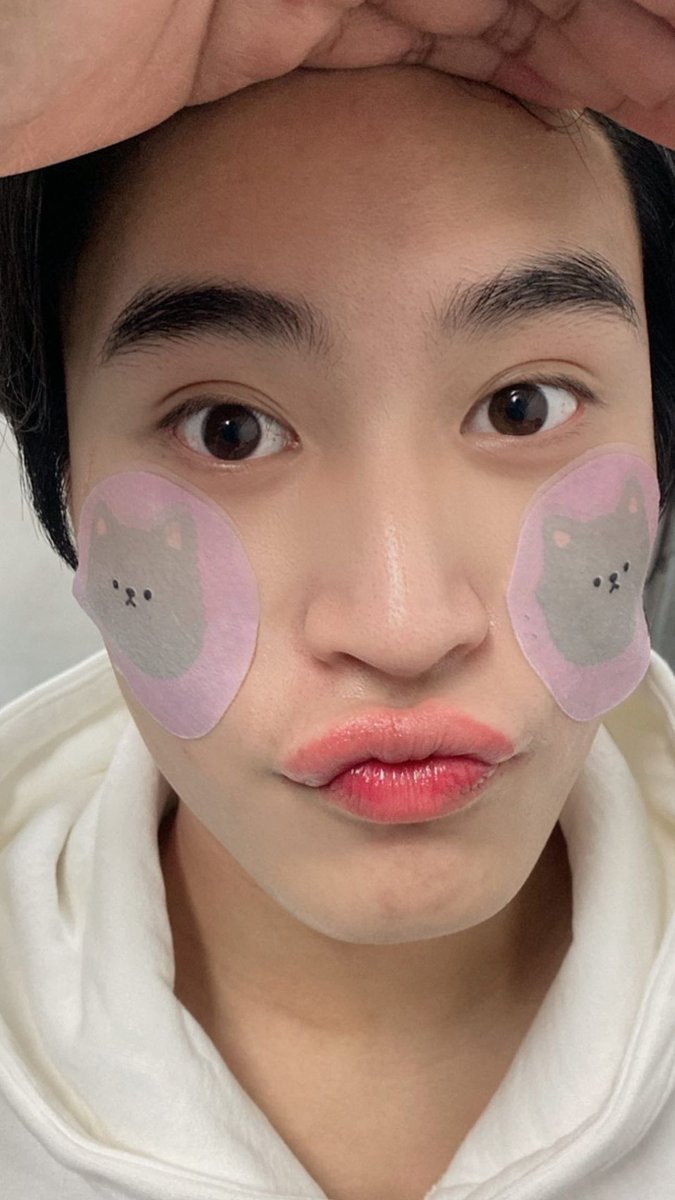 𝘣𝘢𝖼𝘰𝘯. ˚ ♡ tweet media