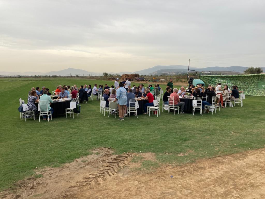 Great spot for lunch! 
ETP turf event Turkey.
#Europeanturfgrassproducers 
Photo <a href="/Barenbrug_JH/">Jan Haalboom</a>