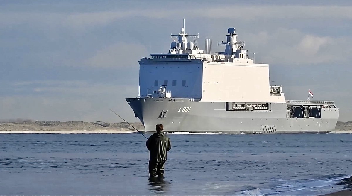 Geweldig filmpje heb je gemaakt <a href="/BrusselWendy/">Wendy van Brussel</a> ik heb een screenshot er van gemaakt <a href="/kon_marine/">Koninklijke Marine</a> <a href="/Defensie/">Ministerie van Defensie</a> <a href="/Gem_DenHelder/">Gemeente Den Helder</a>