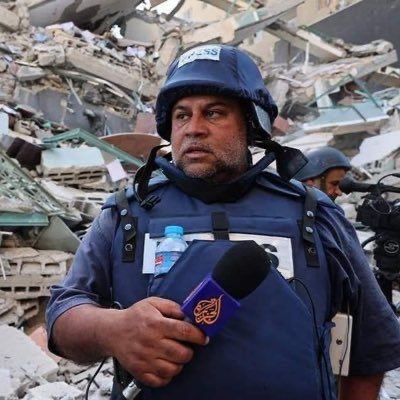 ليس فقط مراسل …بل مجاهد في سبيل الحقيقة …

الله يحميك يا بطل …ويجمعك مع احبابك في جنات الفردوس….💐