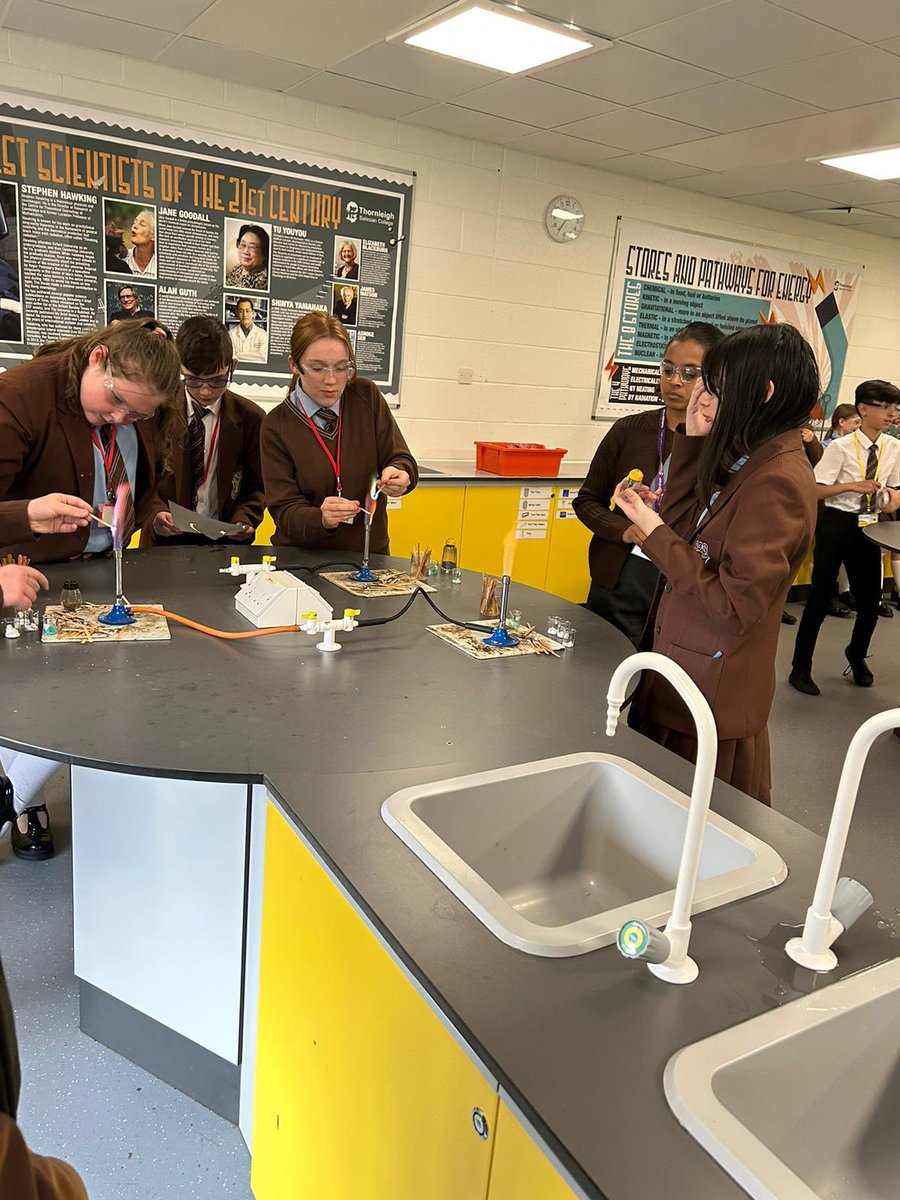 tsc_science's tweet image. Next up…the first Science club of the season…thank you so much to our amazing technicians, Miss Bach, Miss McGuinness and our Science leaders - amazing to see such a great turn out this afternoon 🫶🏼
