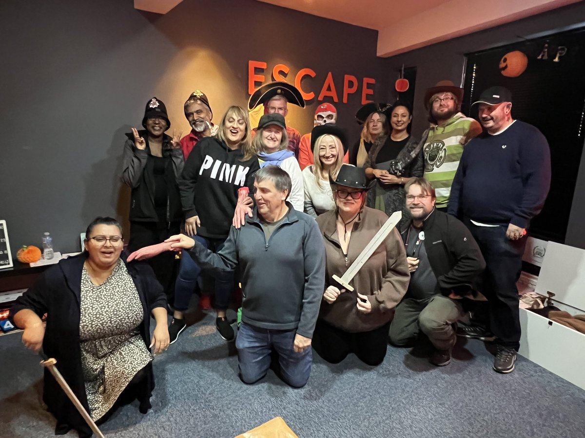 Escapefinity tweet media