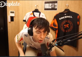 chdelux's tweet photo. @lolesports @WeiboGamingLoL @Caedrel https://t.co/jABneVBonN
