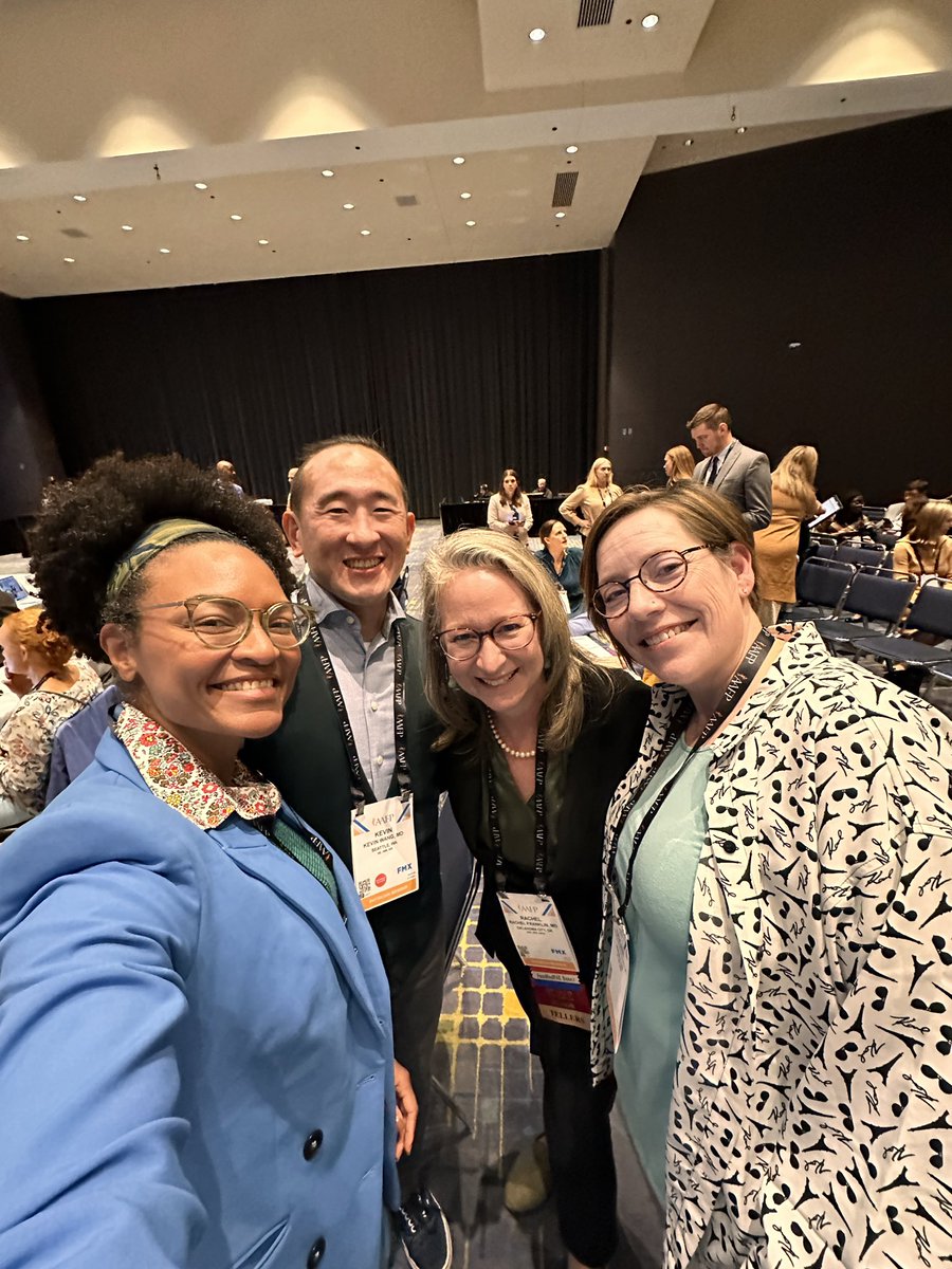 docramas's tweet image. #aafpcod day 1. Family docs. We heal. We advocate. We nurture. We thrive. #physicianleaders