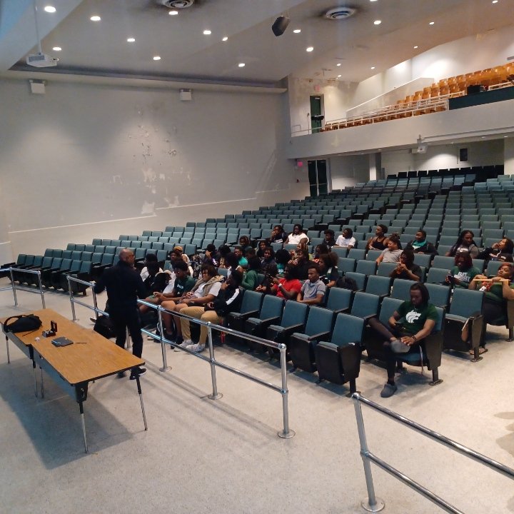 Vigor High School tweet media