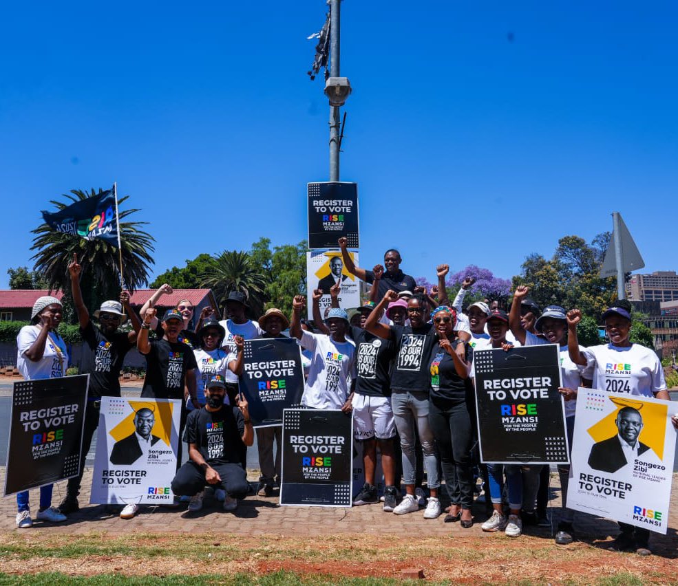 Makashule's tweet photo. A movement for the people by the people. 

It’s time for warriors of freedom to RISE Up! 

#2024IsOur1994 
#RISEMzansi
#ForThePeopleByThePeople https://t.co/aLto2N8Qcf