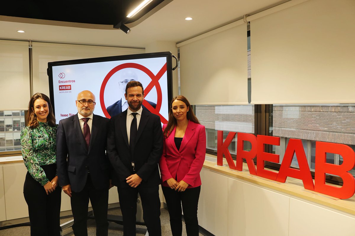 IsaacTunez's tweet photo. En Madrid en un encuentro organizado por KREAB. Conversando sobre I+D+i en Salud: experiencias en Andalucía https://t.co/Rt4AAWroNJ