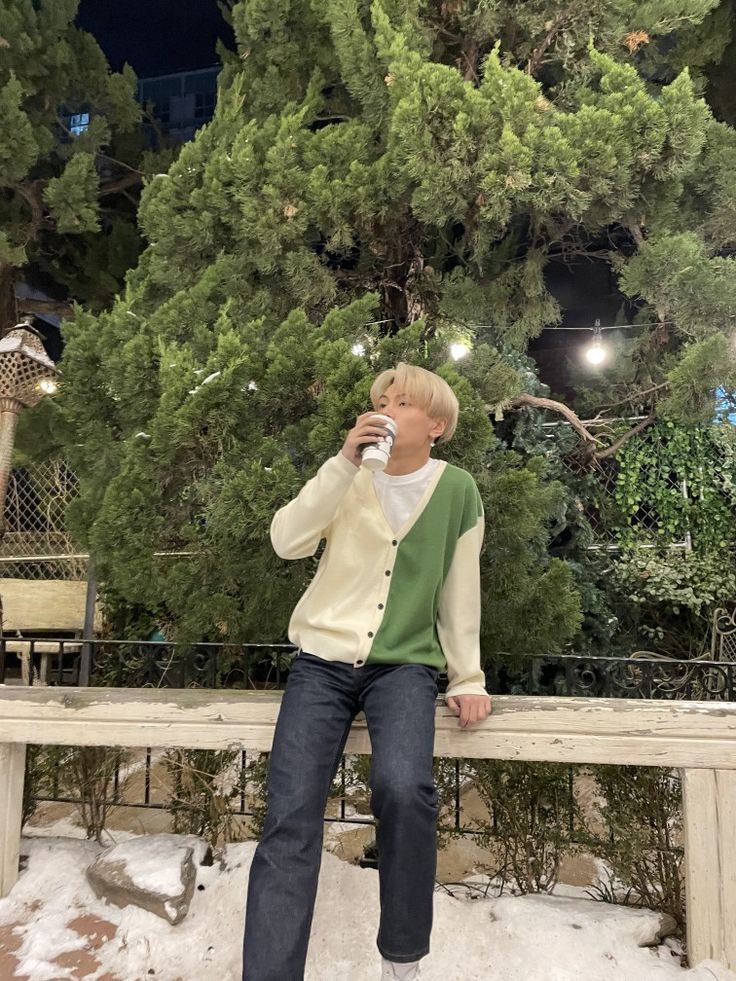 Shiebns's tweet image. ☁️ ; Hii!! I&apos;m shie and I&apos;m new to #stantwt or #kpoptwt

~ ☁️ Day 1 
~ ☁️ I&apos;m looking for #interactivemoots
~ ☁️ multistans ; bunnies, engenes, fearnot, dive,nswer, my, etc
~ any fandom are welcome ! 
~ ☁️ age limit : 10+
♡ / ↻  to boost