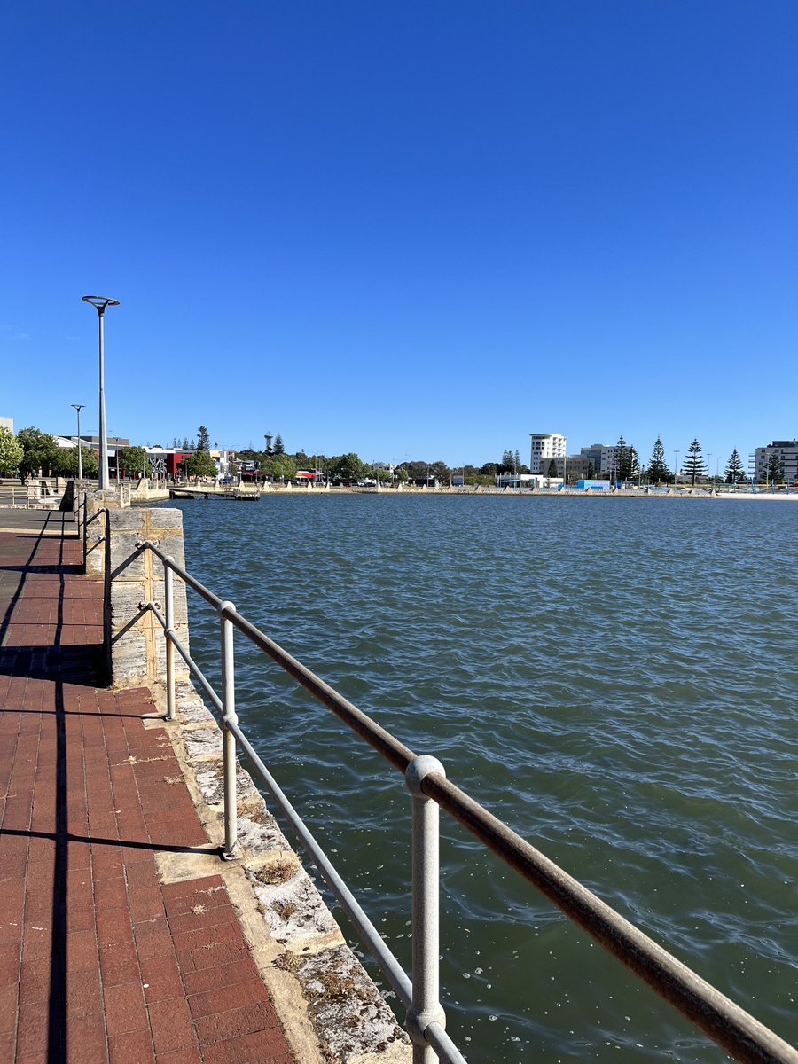 First week in my new place of abode and work, Bunbury in Western Australia about two hours drive south of Perth. My dreams keep on taking me to wonderful places on this 🌎 I shall start as a consultant geriatrician in a couple of weeks. In the meantime some more travelling😊