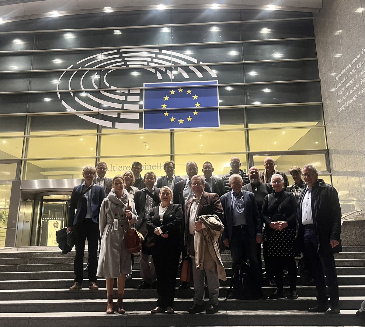 AarhusUniversity Bxl (@au_bxl) on Twitter photo Leadership of Aarhus University’s Faculty of Technical Sciences in BXL. AU TECH is a driving force for strategic research in key sectors. Talks focused well of course on FP10. This is just the beginning 👏👏<a href="/AarhusUni/">Aarhus Universitet</a> <a href="/TechSci_AU/">Technical Sciences - Aarhus University</a> <a href="/guildeu/">The Guild</a> <a href="/CoimbraGroup/">Coimbra Group</a> <a href="/euatweets/">EUA</a> <a href="/CentralDenmark/">CDEU</a> Leadership of Aarhus University’s Faculty of Technical Sciences in BXL. AU TECH is a driving force for strategic research in key sectors. Talks focused well of course on FP10. This is just the beginning 👏👏<a href="/AarhusUni/">Aarhus Universitet</a> <a href="/TechSci_AU/">Technical Sciences - Aarhus University</a> <a href="/guildeu/">The Guild</a> <a href="/CoimbraGroup/">Coimbra Group</a> <a href="/euatweets/">EUA</a> <a href="/CentralDenmark/">CDEU</a>