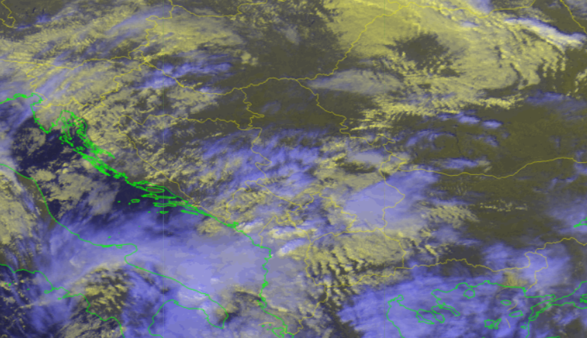 SEVIRI HRV Clouds RGB – 25 October 2023, 12:00 UTC – Westerly winds and high atmospheric stability in a layer around the height of the mountain tops have led to the development of trapped lee waves to the east of the mountain ranges in the Balkans and Romania.