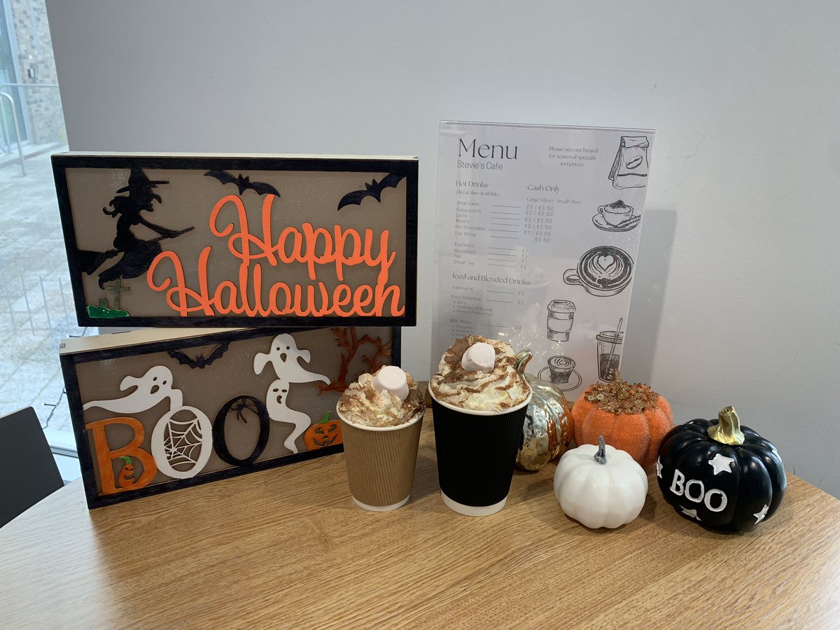Trick or treat yourself to one of our Spoooky drinks 🎃👻🕸️ #hotchocolateseason <a href="/BoclairAcademy/">Boclair Academy</a>