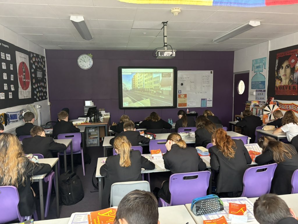 𝗢𝗹𝗹𝗶𝗲𝗠𝗙𝗟 (@olliemfl) on Twitter photo Today year 7 <a href="/chepstowschool/">Chepstow School</a> students were very excited to receive the names of their pen pals in Terrassa! We’ve planned our first letter and have explored the local area on Google Maps. Nice to meet you <a href="/EscolaCingle/">Escola Cingle</a> 👋🏻 Today year 7 <a href="/chepstowschool/">Chepstow School</a> students were very excited to receive the names of their pen pals in Terrassa! We’ve planned our first letter and have explored the local area on Google Maps. Nice to meet you <a href="/EscolaCingle/">Escola Cingle</a> 👋🏻