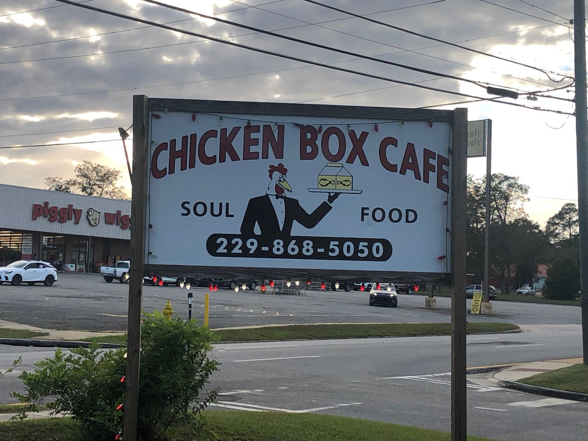 Came down early to play golf before covering Georgia State-Georgia Southern and discovered this little gem in McRae. Nice people and great chicken. Plus, they get extra points for the cool sign.