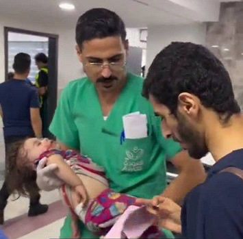 Muy conmovedor ver en el noticiero a un joven médico palestino graduado en #Cuba, salvando vidas en medio de la masacre que comete Israel contra ese pueblo hermano. Sus palabras nos emocionaron a todos. Cuente siempre #Palestina con la solidaridad de los cubanos. #FreePalestine