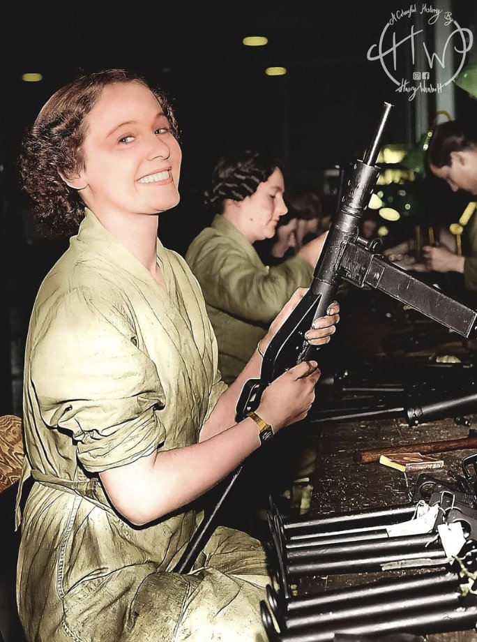 Around 950,000 British women worked in munitions factories during WW2, making weapons like shells and bullets. Munitions work was often well-paid but involved long hours, sometimes up to seven days a week, and workers were at serious risk from accidents.
A Colourful History by HW