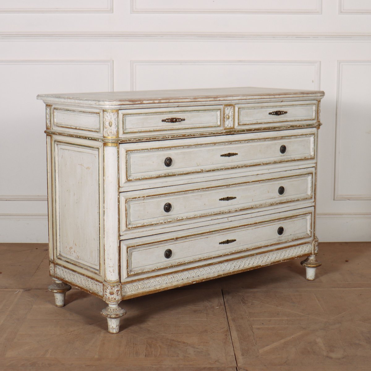 ArcadiaAntiques's tweet photo. 19th Century French original painted pine commode with carved decoration.
Price: £2,750
https://t.co/CGPsTUtZaq
#FrenchCommodes #paintedcommodes #pinecommodes https://t.co/L3fIB5dTwJ
