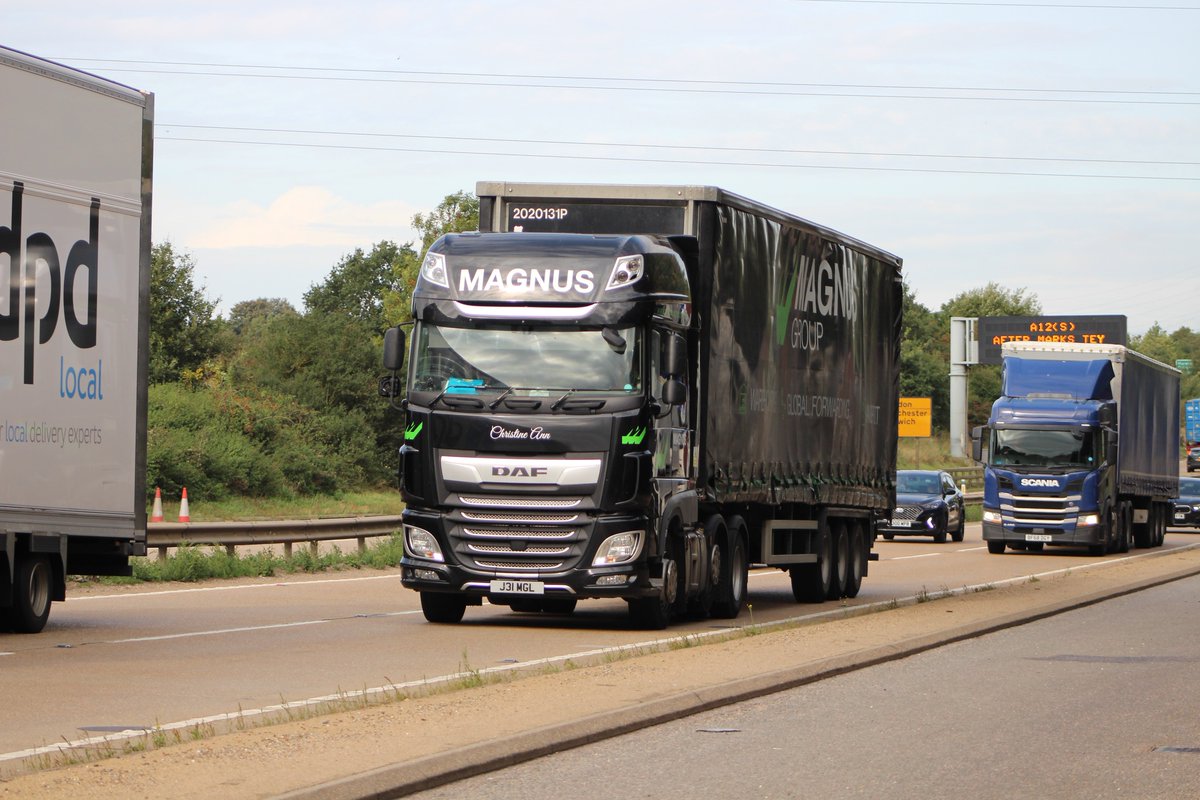 MagnusGroupLtd's tweet photo. Shout-out to Jason Payne for capturing our trucks out and about! 🟢⚫

#logistics #transport #transportation #trucking #freight #logisticscompany https://t.co/sBSSCSXcJ8