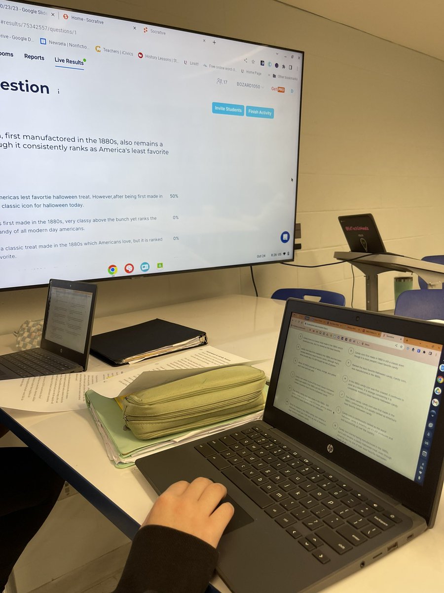 Mrs_Bozard's tweet image. G8 worked in the new #ilab @BayshoreMiddle practicing their paraphrasing skills with a new @eduprotocols #parafly using @Socrative! Ss are ready to analyze and cite those docs for their @DBQProject @lvanglahn