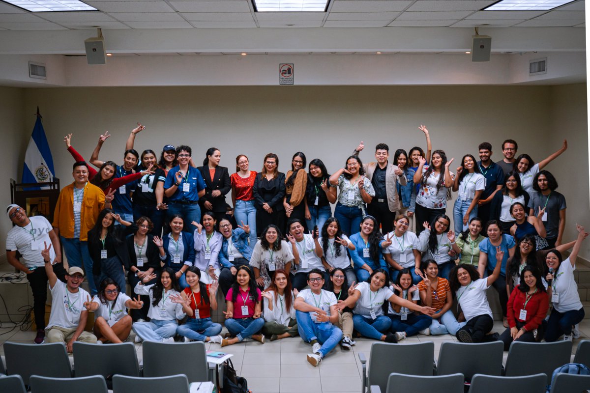 During the #LCOY2023 (<a href="/LCOY_SV/">LCOY El Salvador</a>), <a href="/Gabsbio/">Gabriela Gavarrete 🌿</a>, the 2022 Forest Restoration Steward represented <a href="/UnPulmonMas/">Un Pulmón Más</a> &amp; <a href="/HubFSsv/">Hub Finanzas Sostenibles SV 🇸🇻</a> and was elected as a vocal speaker at a press conference on Oct. 24, where she presented the National Declaration of Youth for #ClimateChange. <a href="/GlobalLF/">Global Landscapes Forum (GLF)</a> <a href="/youngolcoys/">Local Conferences of Youth</a>