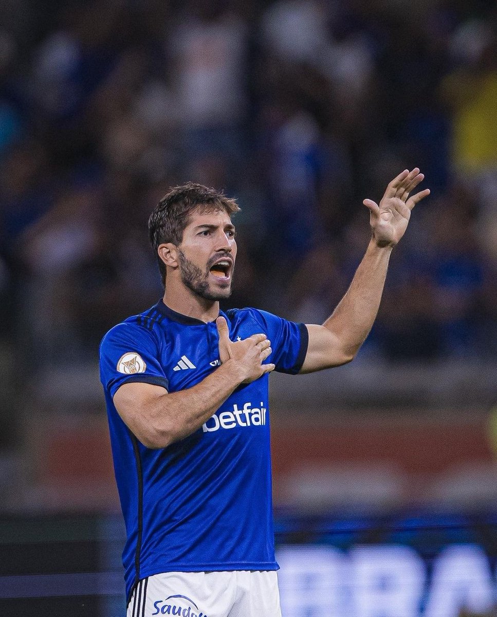 16LucasSilva's tweet photo. Vitória importante com o apoio da Nação Celeste! Seguimos... 🔵⚪️🦊💙 https://t.co/4lNkDXdTIg