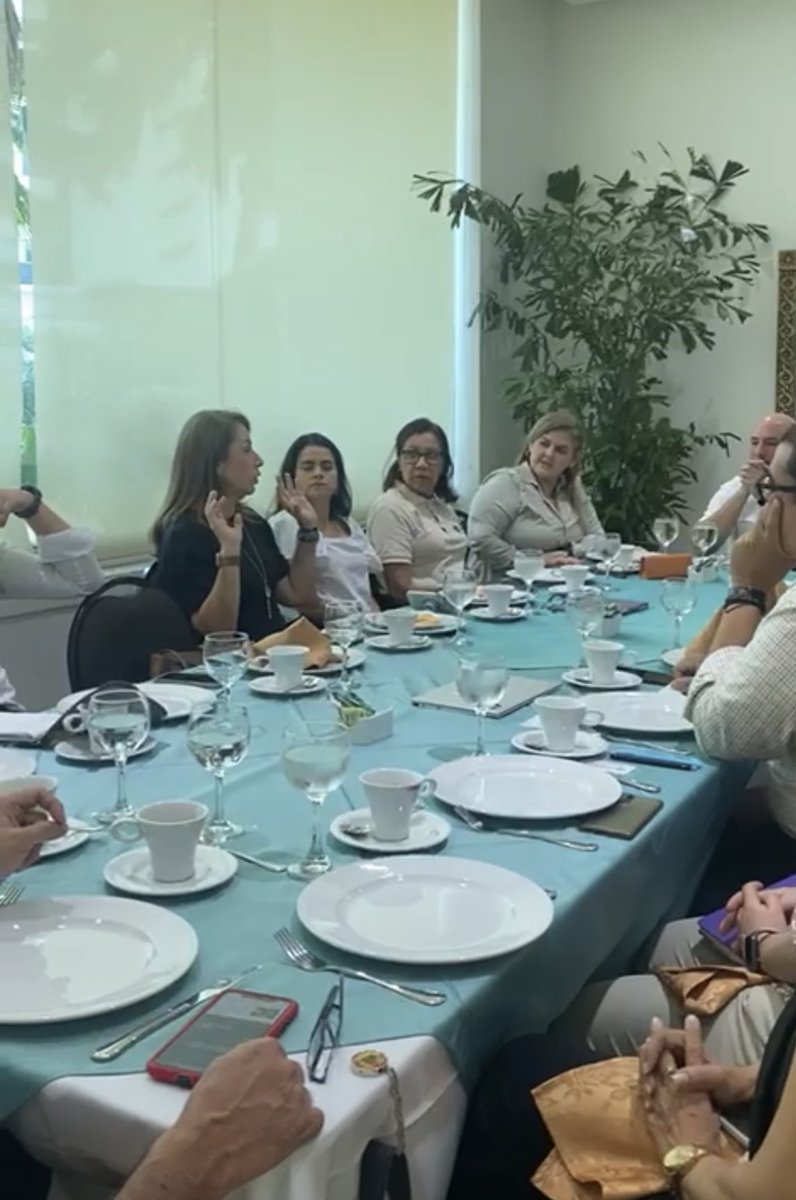 FITACNAL's tweet image. Nuestro Presidente ejecutivo, Miguel Espinosa, participó en junta directiva de @FITACBQ y además tuvo una productiva reunión con @ECepedaTarud presidente ejec. @IntergremialAtl y @ppcurvelo sec. de asuntos portuarios @alcaldiabquilla. FITAC refrenda su compromiso con la región!