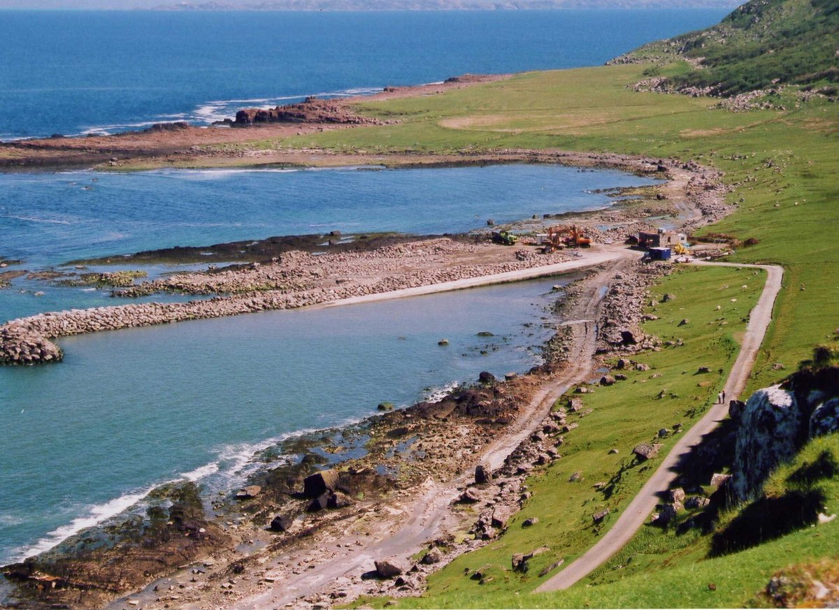 HRStaffin's tweet image. As Urras an Taobh Sear nears its 30th birthday, the launch of the #Staffin2034 survey during #communitylandweek
@CommunityLandSc
has got us reviewing the last 3 decades and the next 10...   skyeecomuseum.co.uk/latest/have-yo…… 1/2