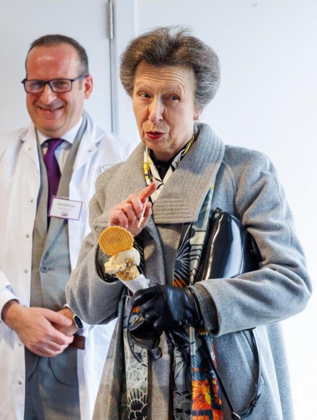 @RoyalFamily Well 👍Equi family has been making ice cream since1922 & has raised total of£34,051 for Maggie's Lanarkshire over last 5 years.HRH Princess Anne,became the 1st person to sample the new Salted Caramel Cookie Dough flavour – and quickly gave it the thumbs up; says @EvasTeslaSPlaid