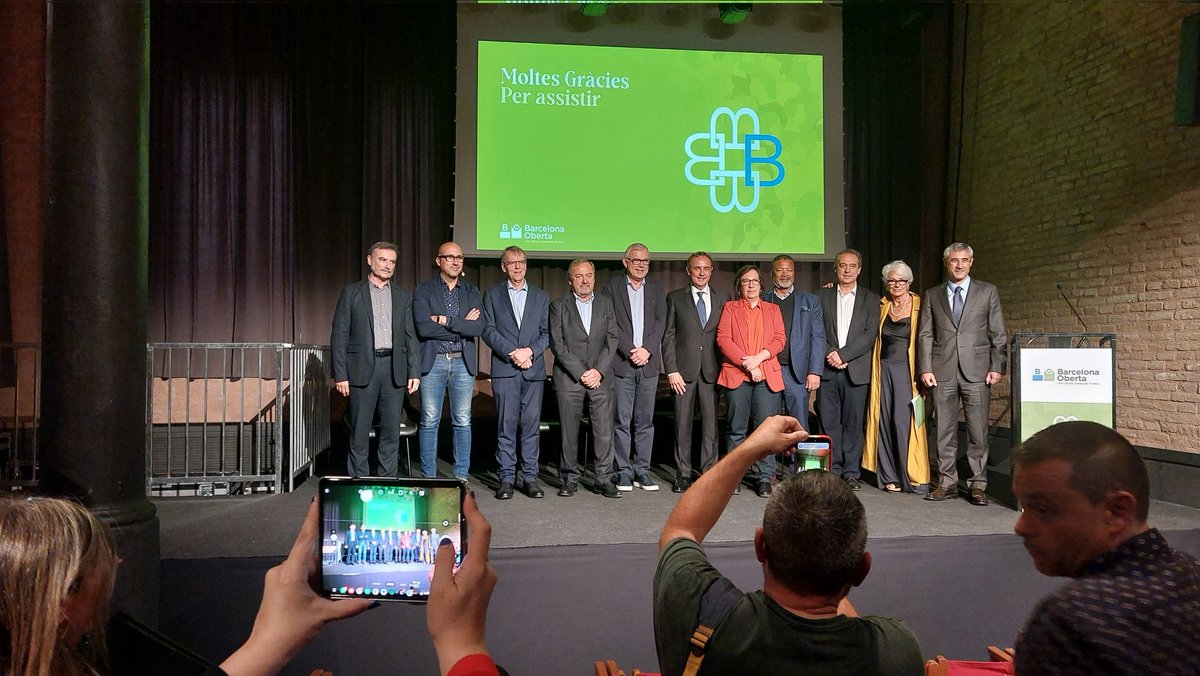 Gran jornada <a href="/BarcelonaOberta/">Barcelona Oberta</a> reflexionando  sobre #Barcelona. Que ciudad queremos y como medimos el retorno para el ciudadano.Hay que trabajar y explicar bien los proyectos y como nos ayudan a tener una mejor ciudad. Un lugar más sostenible limpio,ordenado y rico.#AntigaFàbrica