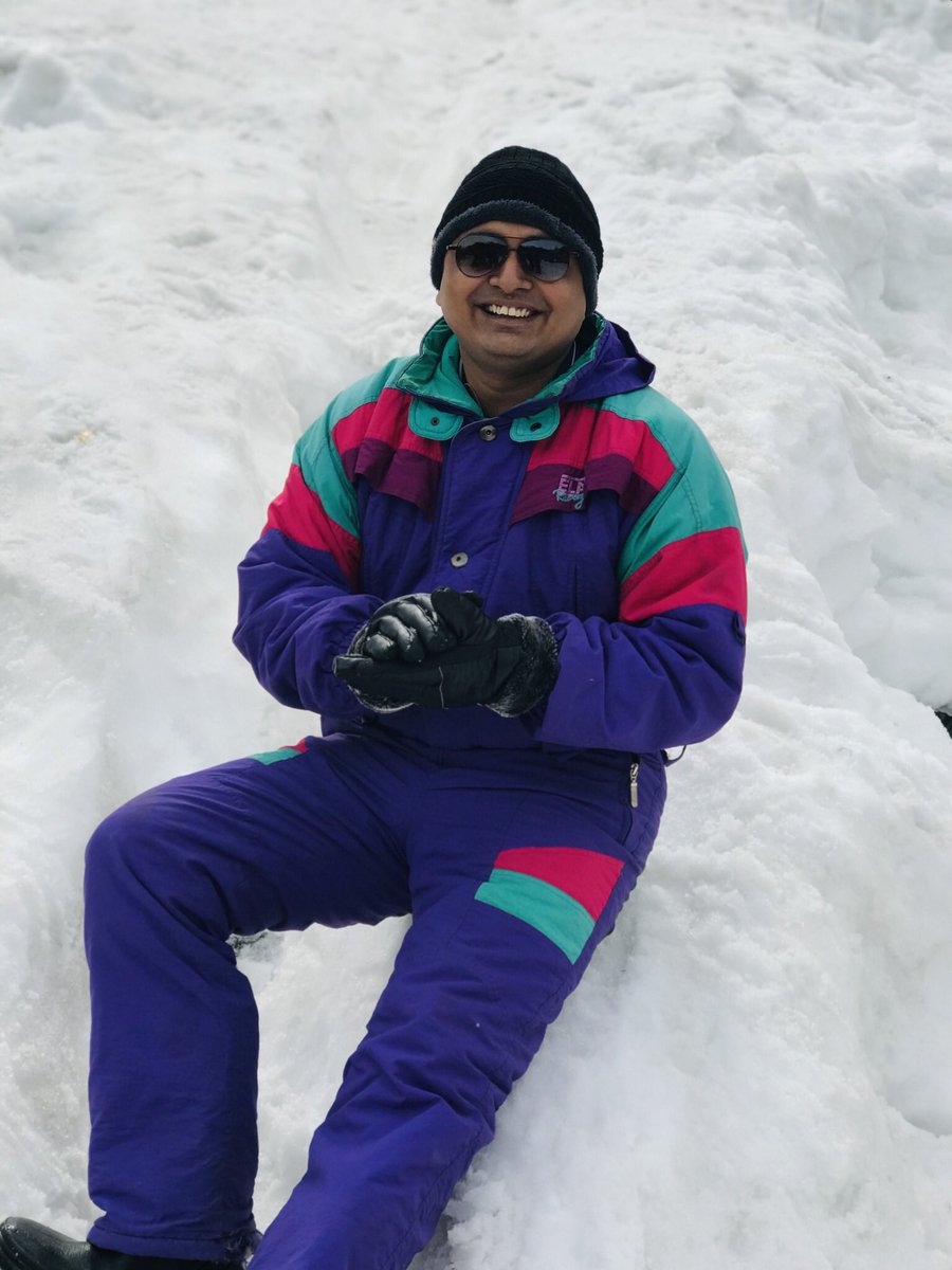 Priyo_23's tweet photo. #HimachalPradesh #snowaround #happyvibes https://t.co/BVAGXhuLFL