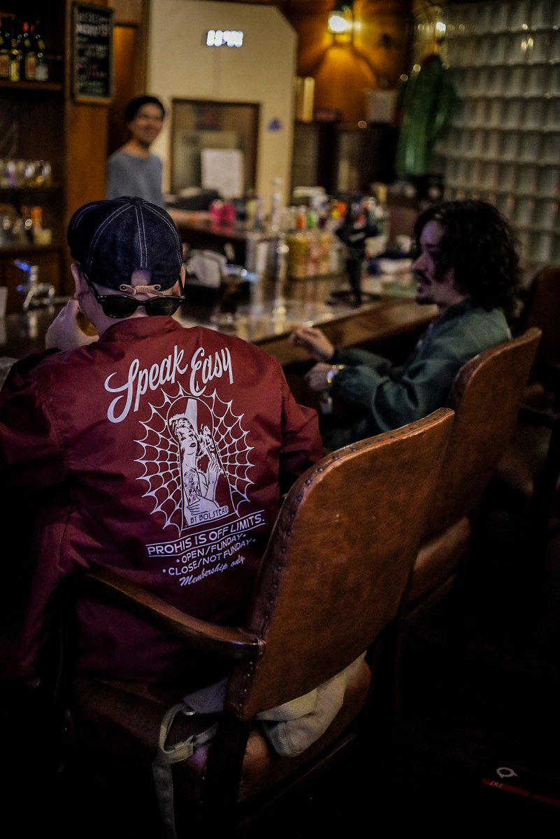 SOUTHERN_SOL_W's tweet photo. ［Recommend item］

"SPEAK EASY" コーチジャケット 

SIZE / S , M , L , XL 

PRICE / 11,880- 

サラッと羽織れて雨風も凌げる
手軽なジャケット。
忙しい日々の中でもオシャレに気を使いたい、そんな方にもおすすめ。

コーディネートの幅も広がり、自分らしさを演出できること間違いなしです。 https://t.co/CTKmmaBgoM