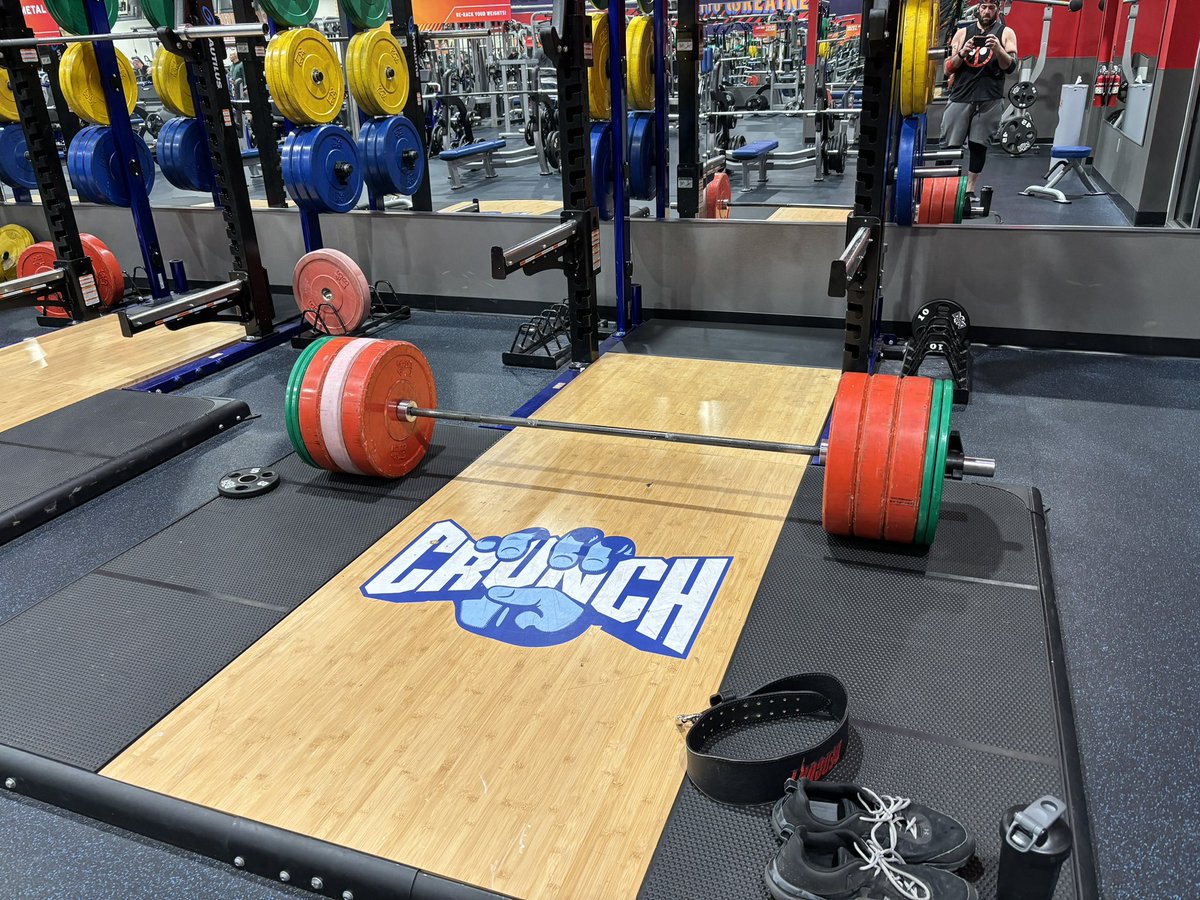 Brad_DeMaio's tweet photo. Strictly back day at the gym this morning. Deadlift at 355# for 4 reps, solid day. Relaxing in the sauna before a shower and work. 
#dcwm #57OverEveryone https://t.co/mvVhlWGeTp