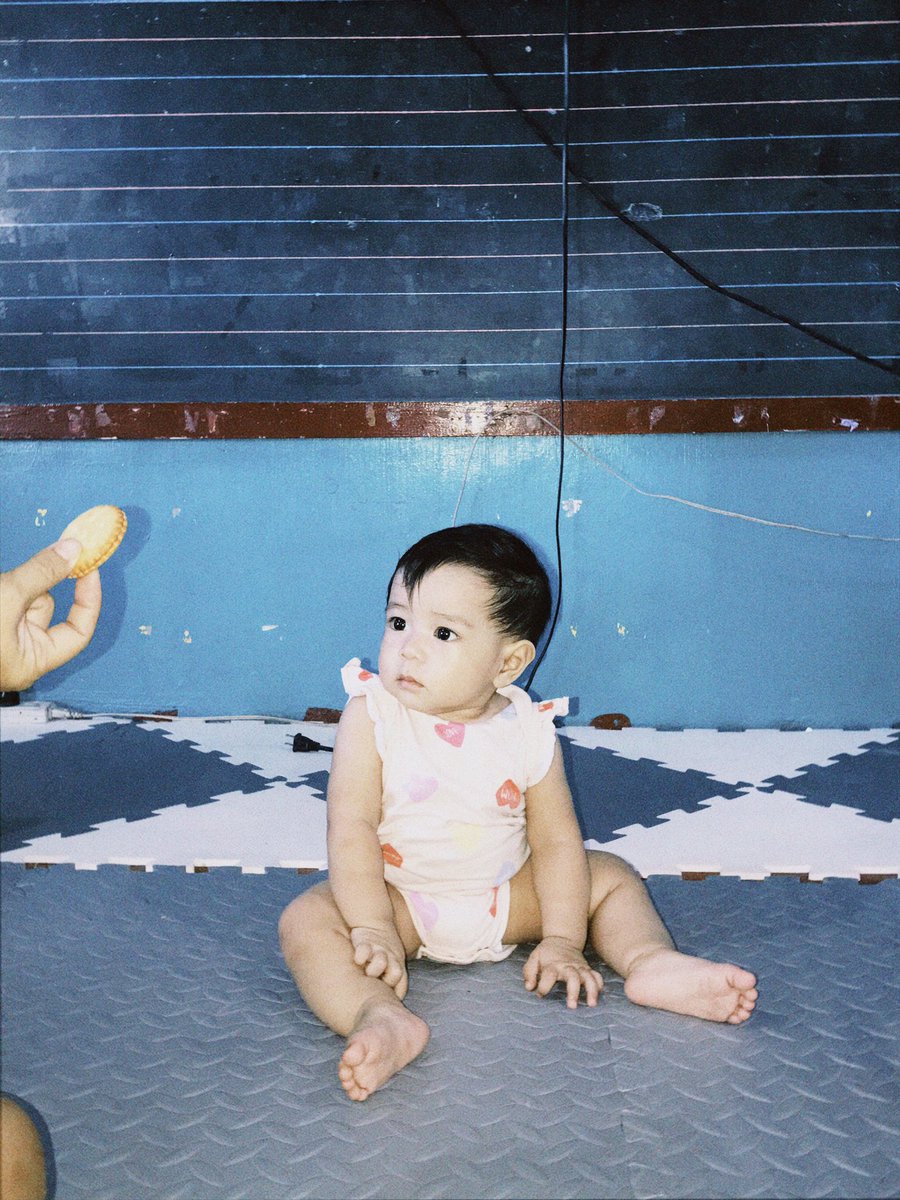 withlovenielle's tweet photo. ahhh reve, don’t grow up too fast 😭 https://t.co/L62klZwN9w