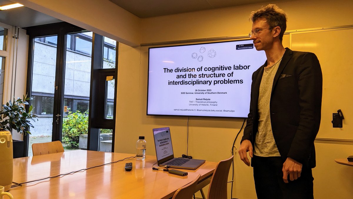 Strategic Organization Design group (@sod_unit) on Twitter photo Today, <a href="/samulipo/">Samuli Reijula</a> <a href="/helsinkiuni/">University of Helsinki</a> gave an interesting SOD seminar on "The division of labor and the structure of interdisciplinary problems". A cool model was presented, and engaging discussions were sparked 👏Thanks, Samuli! Today, <a href="/samulipo/">Samuli Reijula</a> <a href="/helsinkiuni/">University of Helsinki</a> gave an interesting SOD seminar on "The division of labor and the structure of interdisciplinary problems". A cool model was presented, and engaging discussions were sparked 👏Thanks, Samuli!
