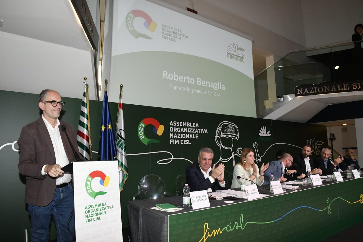FIMCislStampa's tweet photo. #Benaglia:la piattaforma del CCNL dovrà continuare a valorizzare i temi innovativi per i #metalmeccanici:più competenze riconosciute, conciliazione vita/lavoro, welfare, orari sostenibili, sicurezza,robusti aumenti salariali anche con premi per chi non ha contrattazione aziendale https://t.co/ATRKiFWjjc
