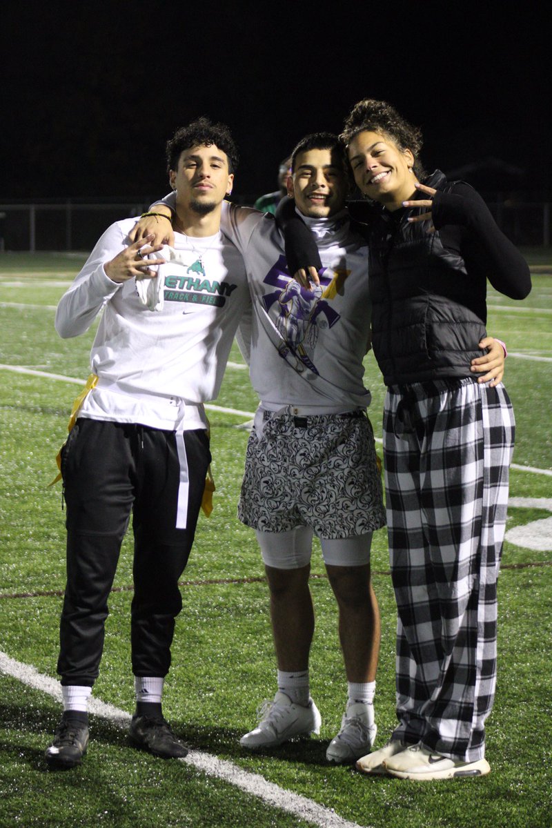 intramurals_bc's tweet image. Flag football week 3 📸 Photo credits: Leo Locatelli #bcim #flagfootball #week3 
flic.kr/s/aHBqjAZWAR