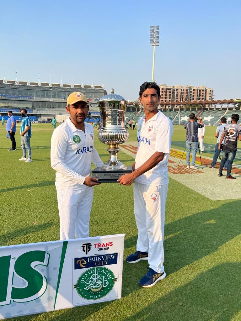 ShahnawazDahani's tweet photo. Alhamdullilah,Karachi is the champion. Kaptaan Sarfaraz lead from front and made us champion. And Excellent performance was shown by everyone in the team.❤🏆. https://t.co/rdQ0H2nn5g
