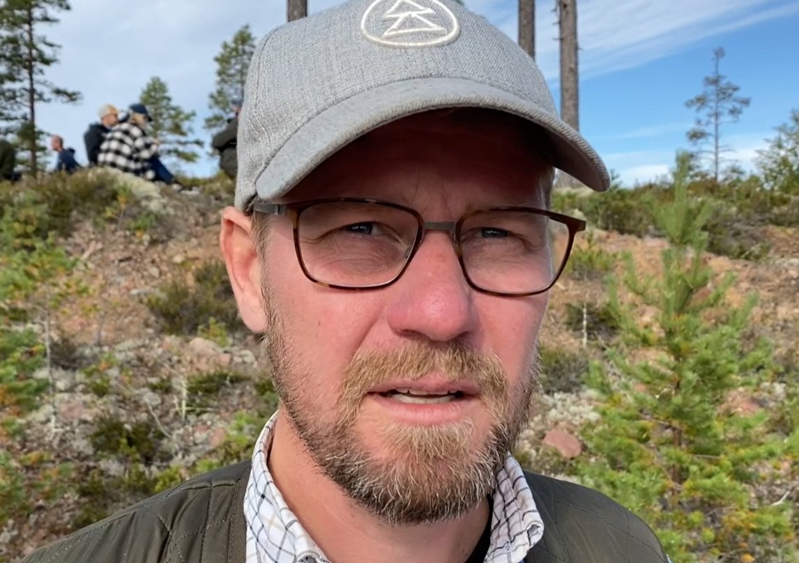 Er gengið nærri skógum Evrópu með aukinni viðartekju, jafnvel óafvitandi? Hvað heldur þú? Þetta er meðal spurninga sem svarað verður á heimsráðstefnu IUFRO næsta sumar. En hér er svarað strax.  #iufro2024 #sjálfbærni youtu.be/PTU4Jfy0EpI?li…