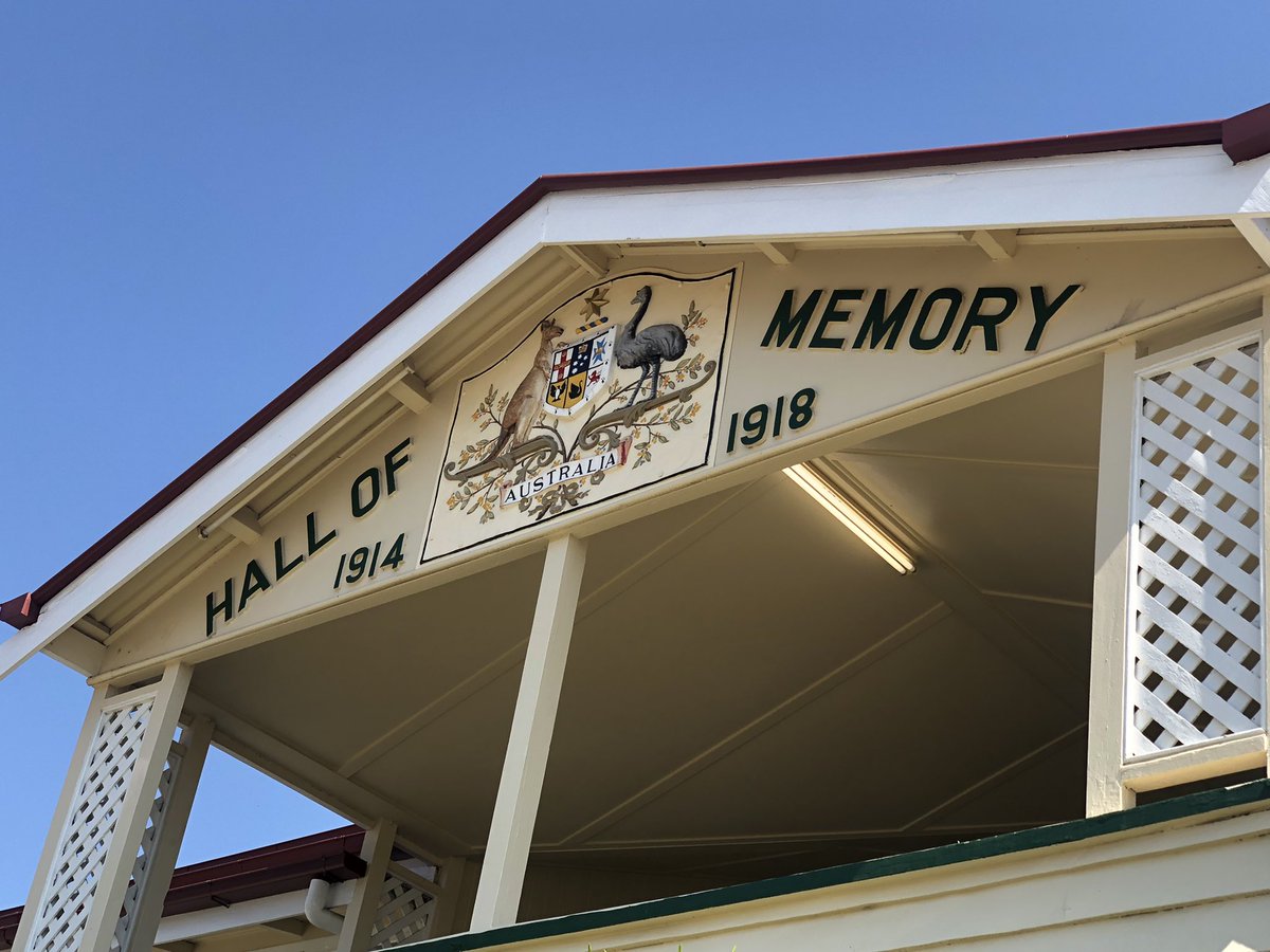 DrDanWadsworth's tweet photo. This week researchers from @Manna_Inst and @usceduau have been to the QLD town of #Goomeri to chat about #RuralHealth and #Dementia - we found a fitting venue π§ π§ https://t.co/n5bRIsxRHG