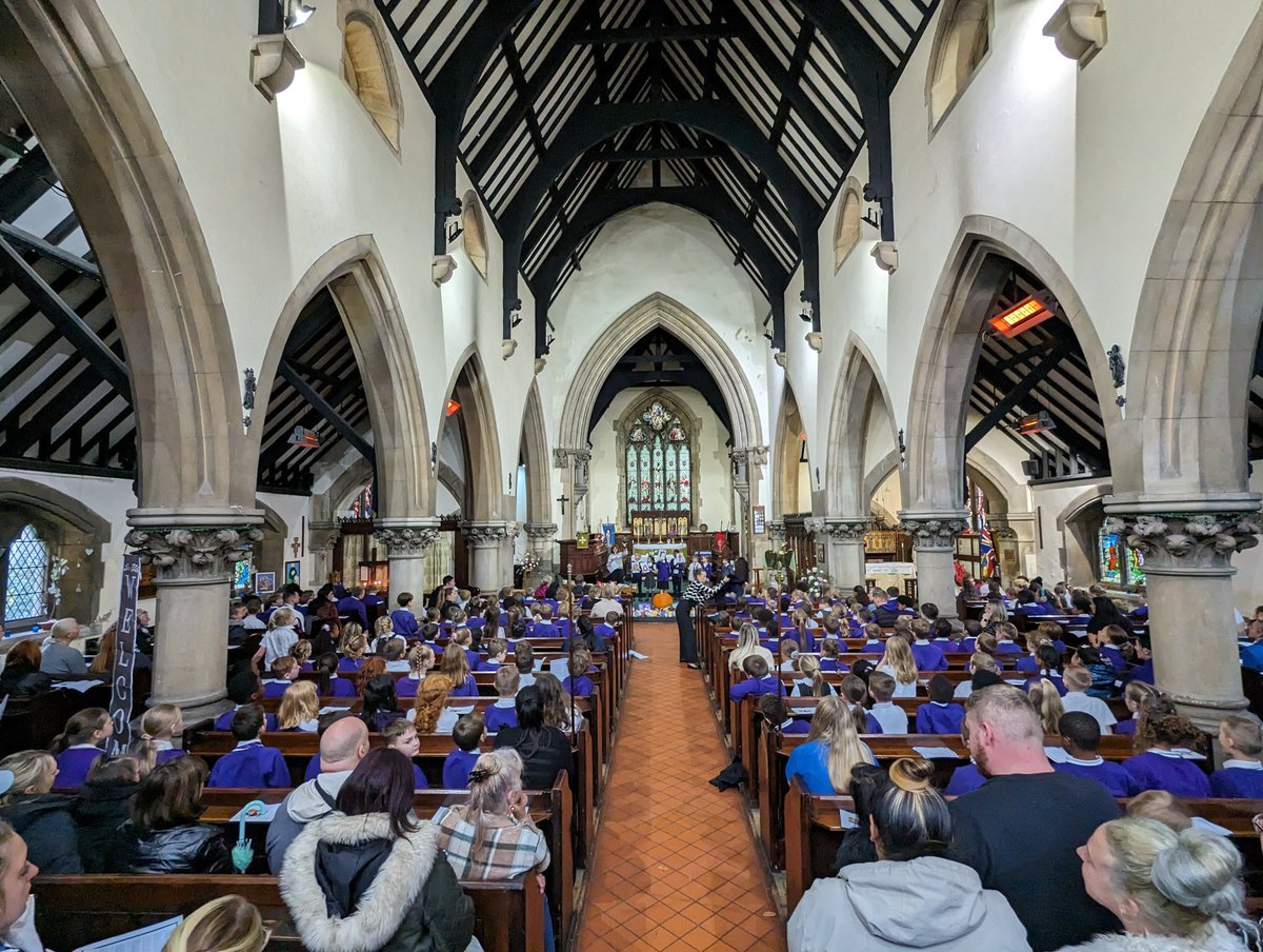 KS2 had a wonderful time at Christ Church, Blakenall this morning celebrating our harvest festival! 

✝️
