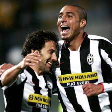 This week Canal + Premier League commentator Salim Dib joined me to give the best Juventus XI of his lifetime. Some great names. Read here ⬇️ retrofootballnetwork.substack.com/p/the-best-of-… #juventus #juve