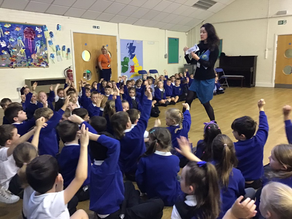 wclpsyear4's tweet photo. Thank you @claireculliford for visiting us this week, we really enjoyed reading your books and finding out what inspired you to become an author! 🦔🐢🦘😃📖 @wclpseyfs @wclpsyear1 @wclpsyear2 https://t.co/aNHZ3LFQ4E