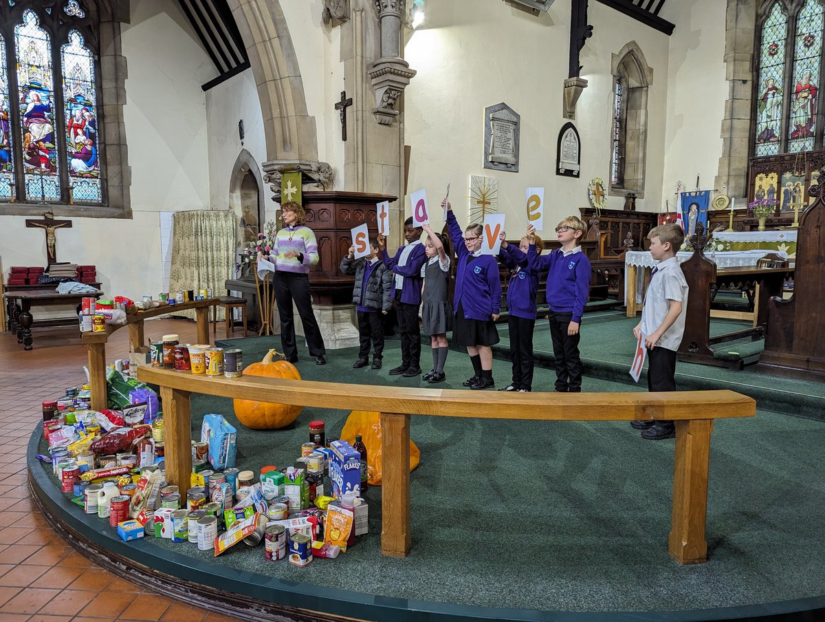 ChristChurch_CE's tweet photo. KS2 had a wonderful time at Christ Church, Blakenall this morning celebrating our harvest festival! 

✝️ https://t.co/M9SfUS7HUt