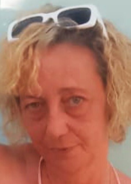 macarena_baena's tweet photo. 🆘Alertan de la desaparición en #Malaga de Ana María Ruíz Serrano, de 56 años y con protección por #ViolenciaDeGenero
Es un caso de "alta vulnerabilidad"
Una de sus hijas, con la que hablaba de forma habitual, denunció su desaparición el 7 de octubre
https://t.co/rieeKaVbb8 https://t.co/jkcYTEFDUw