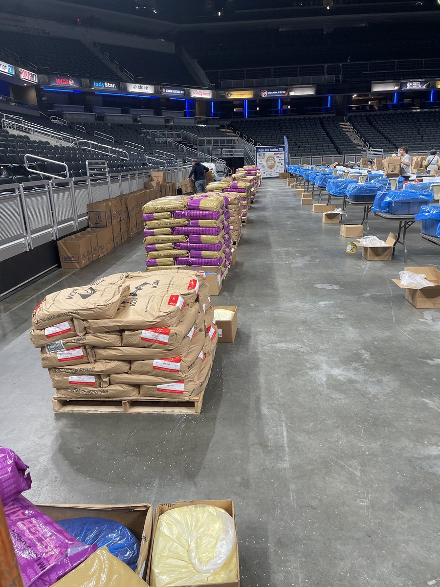 <a href="/MMealMovement/">MillionMealMovement</a> is happening today at <a href="/GainbridgeFH/">Gainbridge Fieldhouse</a>. 

Our goal is to make a million meals for distribution in the community and across the US!

Last night the <a href="/Pacers/">Indiana Pacers</a> were playing here…today we have a few thousand people making food!