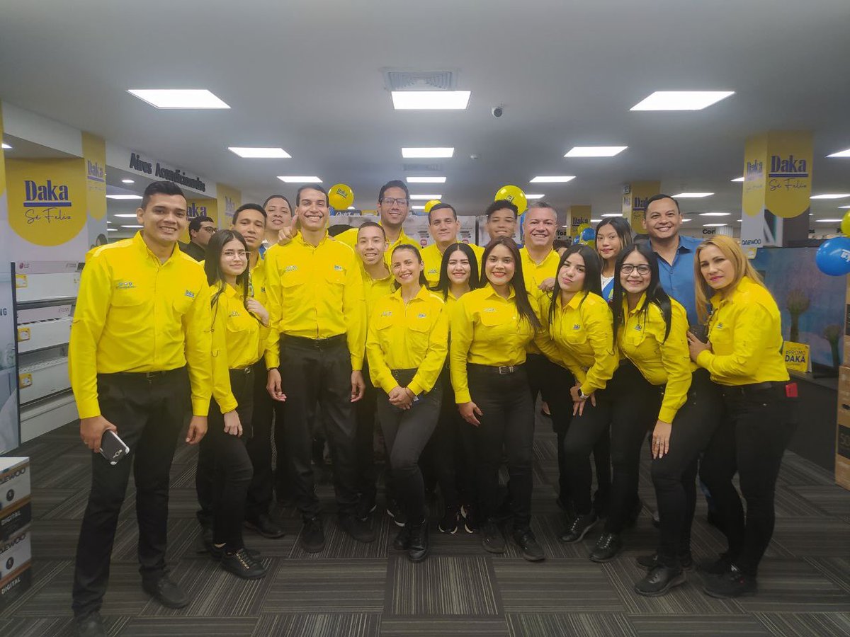 tiendasdaka's tweet photo. ¡ESTAMOS LISTOS PARA RECIBIRTE EN NUESTRAS TIENDAS A NIVEL NACIONAL!🤩1️⃣0️⃣0️⃣💛

Ven a disfrutar de las #100HorasDaka en TODAS nuestras sucursales 💛🫶🏽

¡Te esperamos con la mejor atención!🥳🎉⭐️

#26Octubre #TiendasDaka #FelizJuevesATodos https://t.co/o5s187XWvD