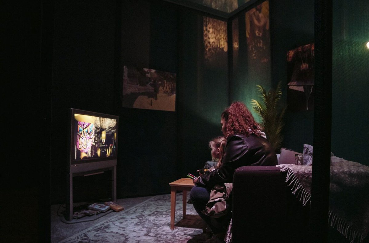 ArtRabbit's tweet photo. 📍Liverpool: #HalfTermHighlights

Get spooky (and messy!) at a family-friendly Halloween Print Party at the @theBluecoat, &amp; head to @FACT_Liverpool for a children's workshop exploring design, virtual reality, &amp; more as part of 'Do Something Saturdays.’

🔗 https://t.co/k6EmSWsYtn https://t.co/pCYnJh8gWw