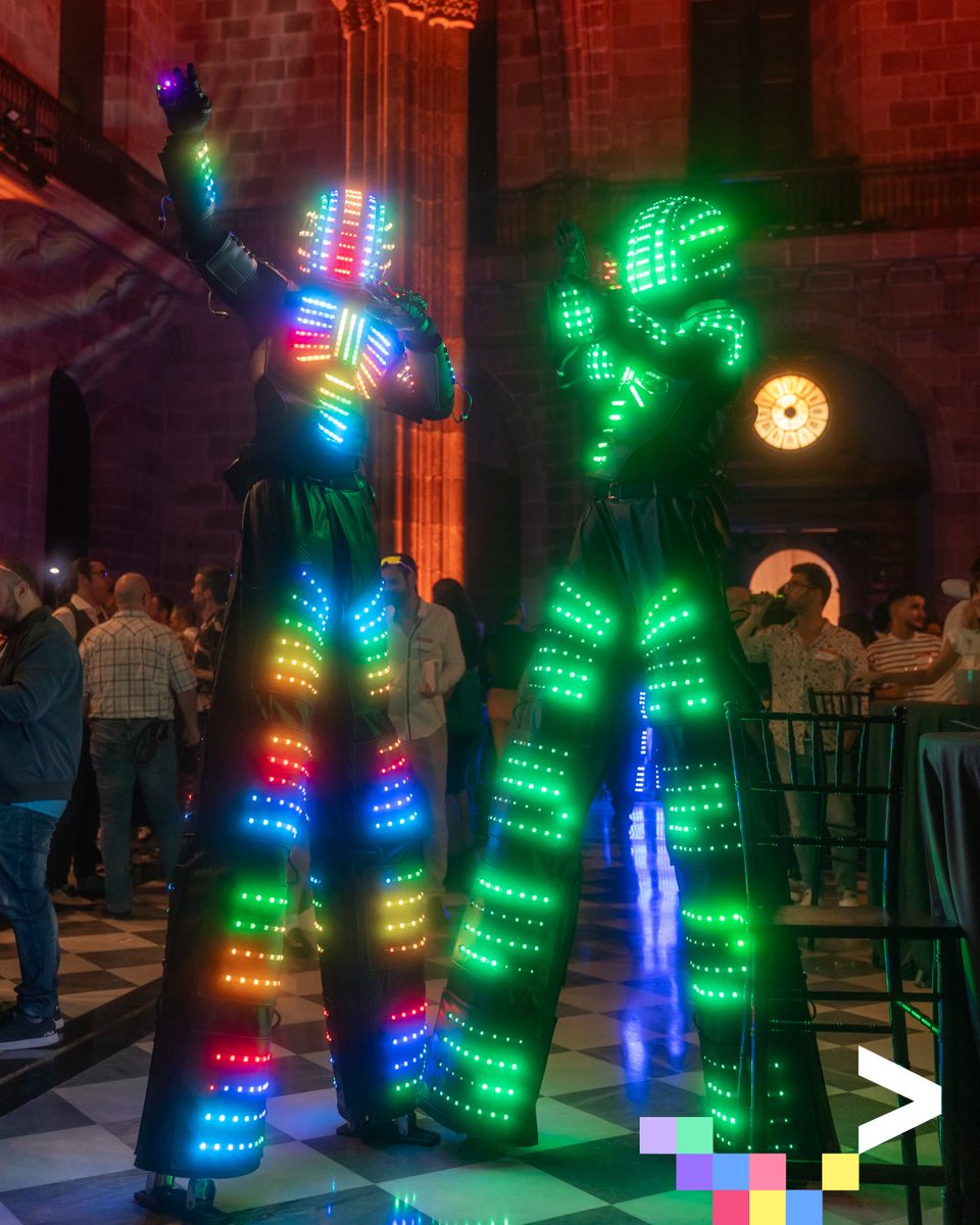 leadtech_social's tweet image. Desde Asturias hasta Málaga, hemos traído un poco de toda España a la Llotja de Mar.
En nuestro Annual Meeting, Legs &amp;amp; Feet, con el lema “Where Fusion Meets Reaction”, celebramos la química que emerge cuando trabajamos en equipo.

¡Échale un vistazo!  👀 ⬇️

#Leadtech #Talent