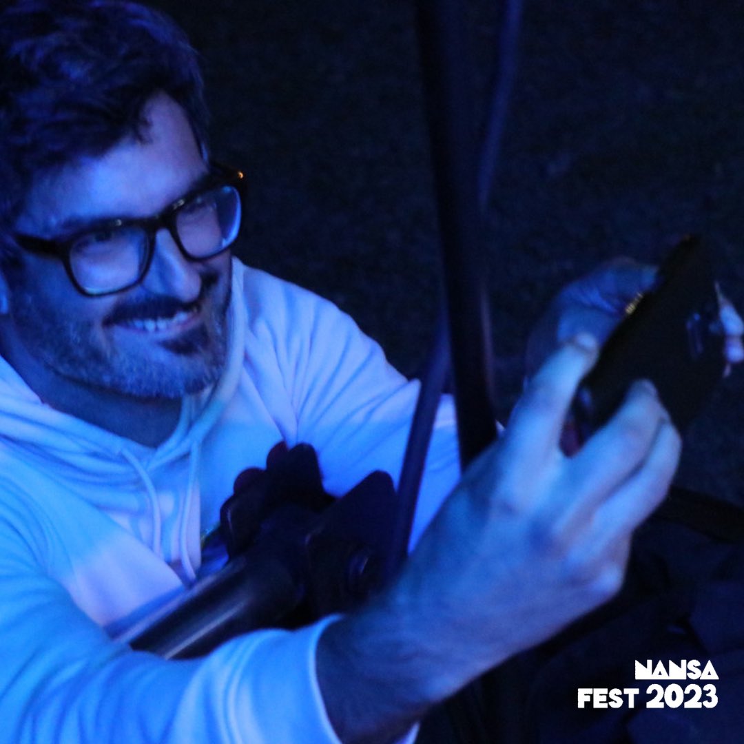 Tú haciendo fotos y vídeos a tu perro haciendo absolutamente N A D A #NansaFest