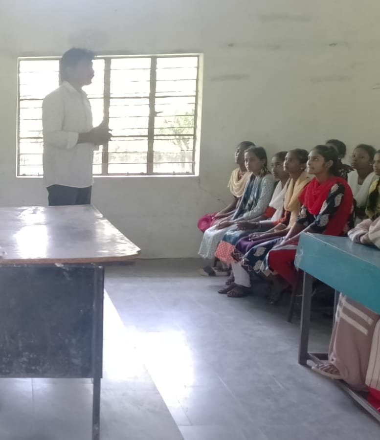 DRDA_MBD's tweet photo. VOTER AWARENESS CAMPAIGN BY THE CAMPUS AMBASSADORS IN GJC,NELLIKUDUR AND GUDUR MANDAL.@Collector_MBD https://t.co/y3m4aJ0Vep